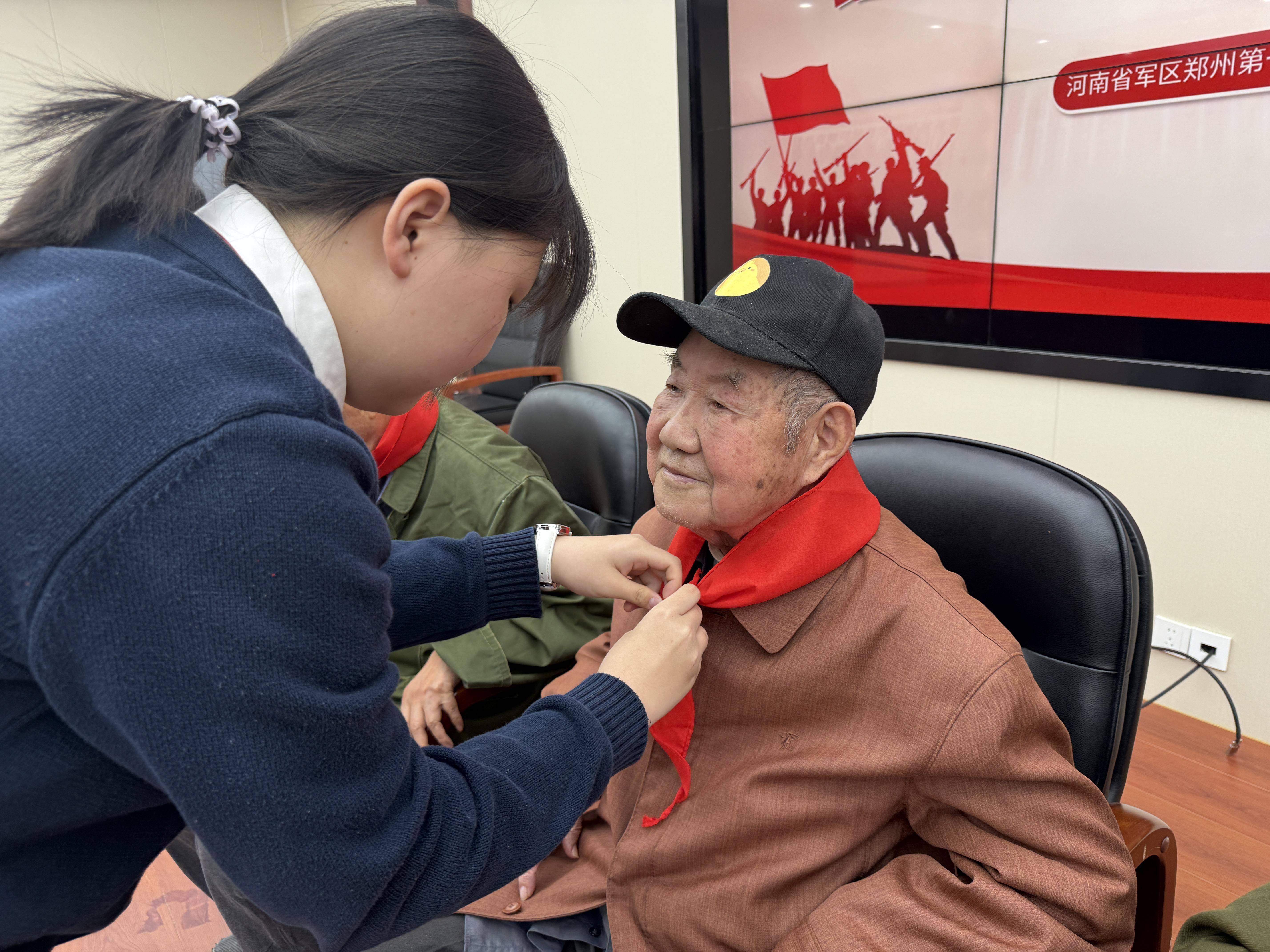 寻访革命老兵 传承红色基因