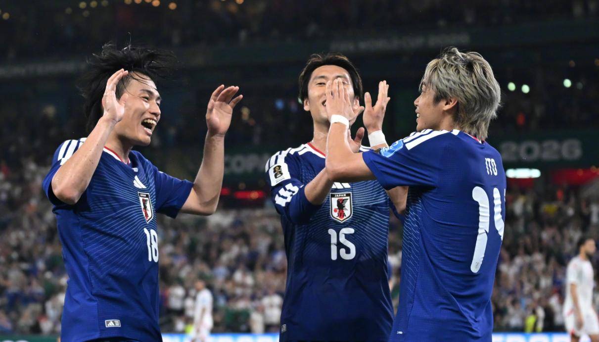 日本4:0大胜突尼斯，中国球迷集体破防，武磊承认日本队非常强大