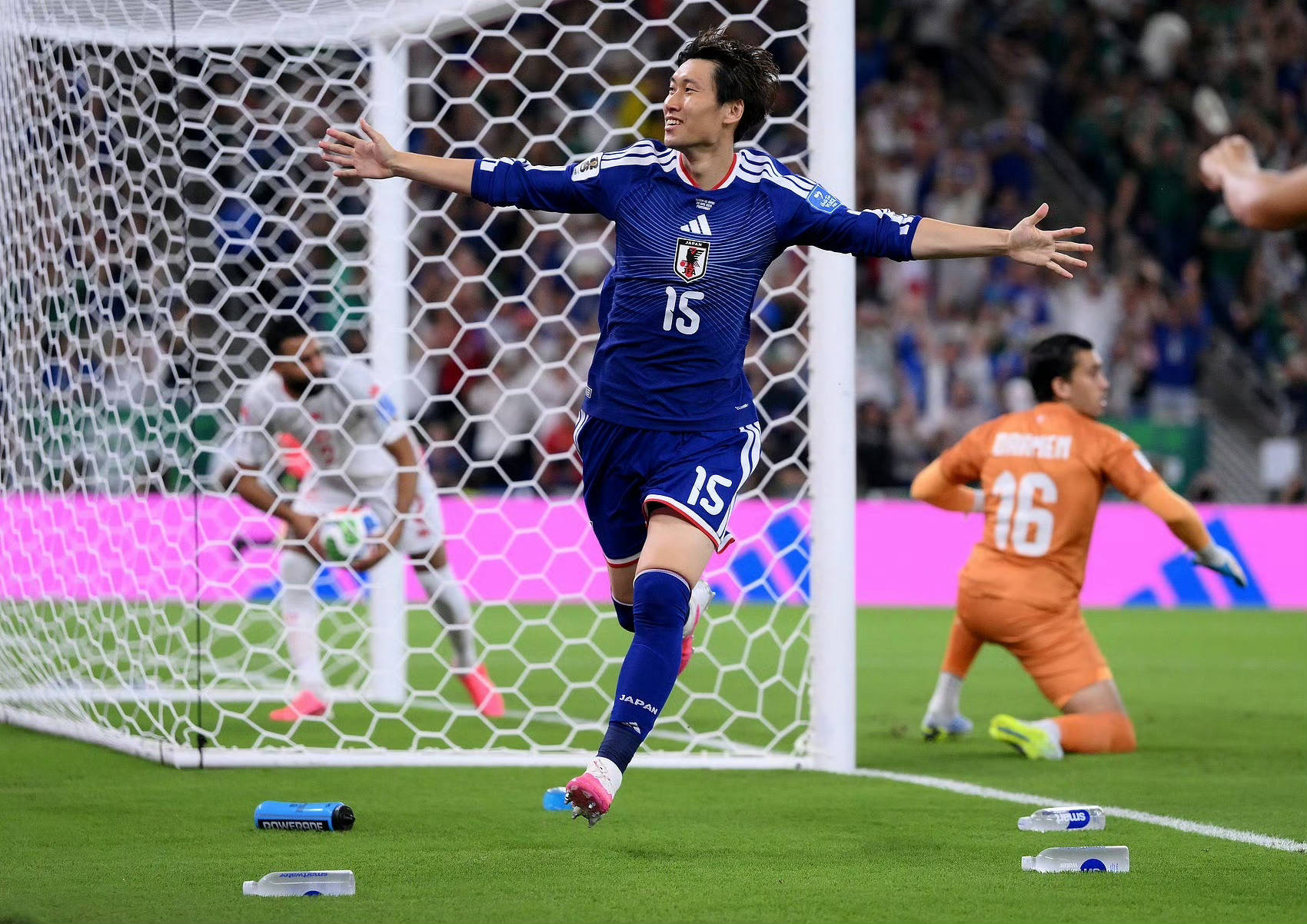 日本4:0大胜突尼斯，中国球迷集体破防，武磊承认日本队非常强大